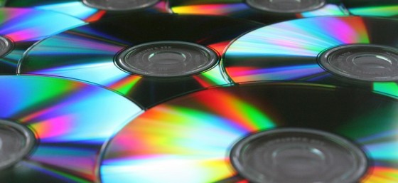 CDs or DVDs by mlange_b from Flickr (Creative Commons License)