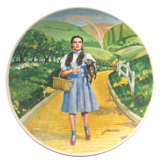 This is a picture of the plate that was actually made that is remarkably similar to Gracen's painting